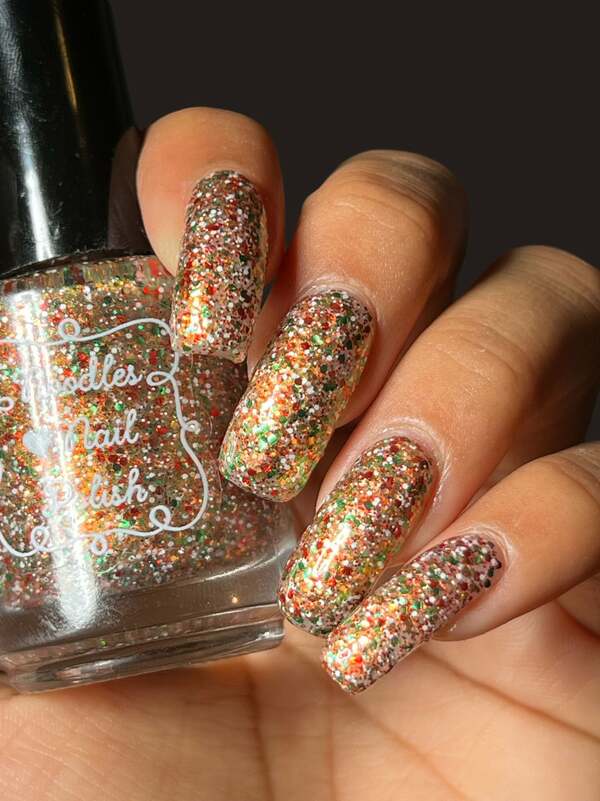 Nail polish swatch / manicure of shade Noodles Nail Polish Ready To Jingle