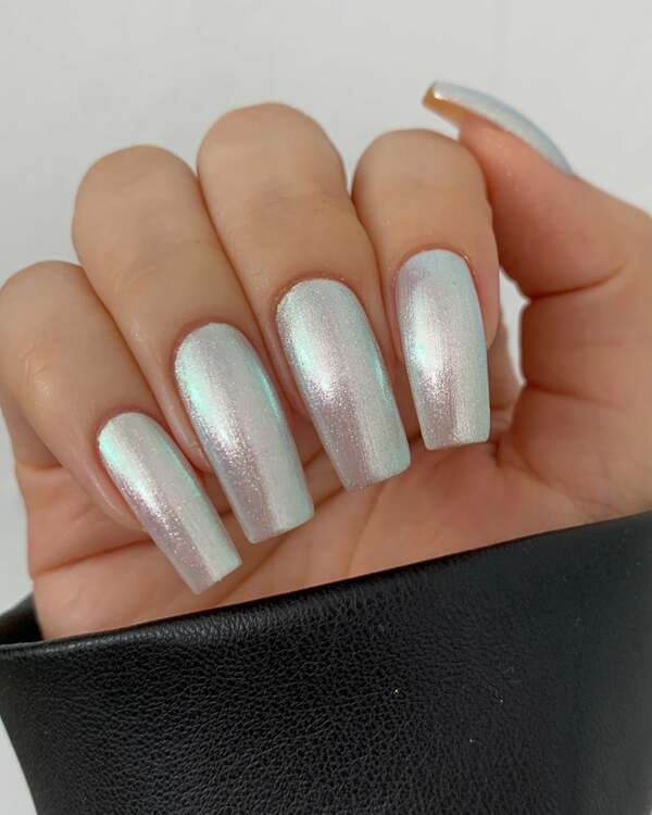 Nail polish swatch / manicure of shade Mooncat Pearl Clutcher