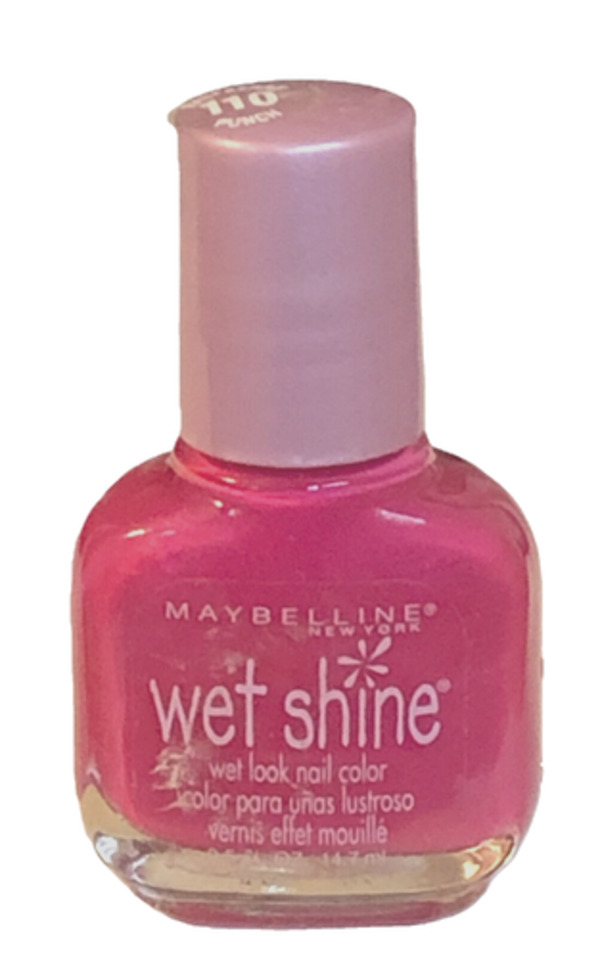 Nail polish swatch / manicure of shade Maybelline Raspberry Punch