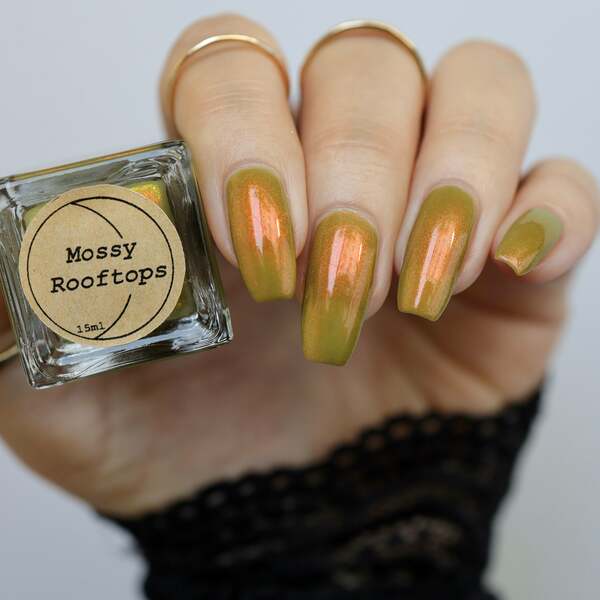 Nail polish swatch / manicure of shade Arcana Lacquer Mossy Rooftops