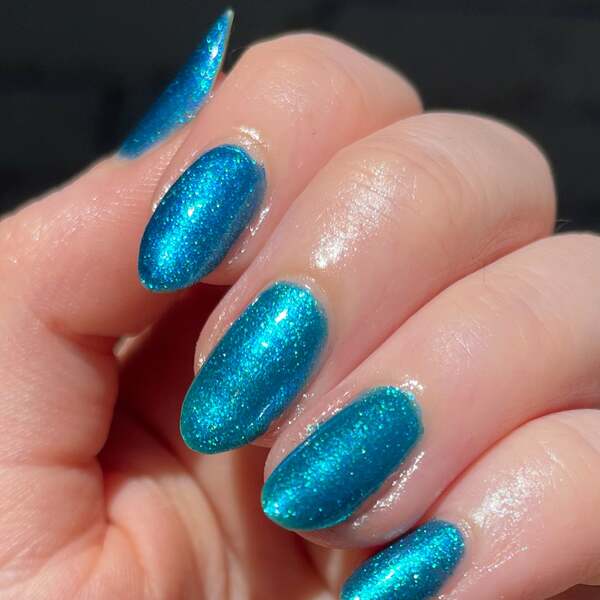 Nail polish swatch / manicure of shade Arcana Lacquer Oceanic Oopsie