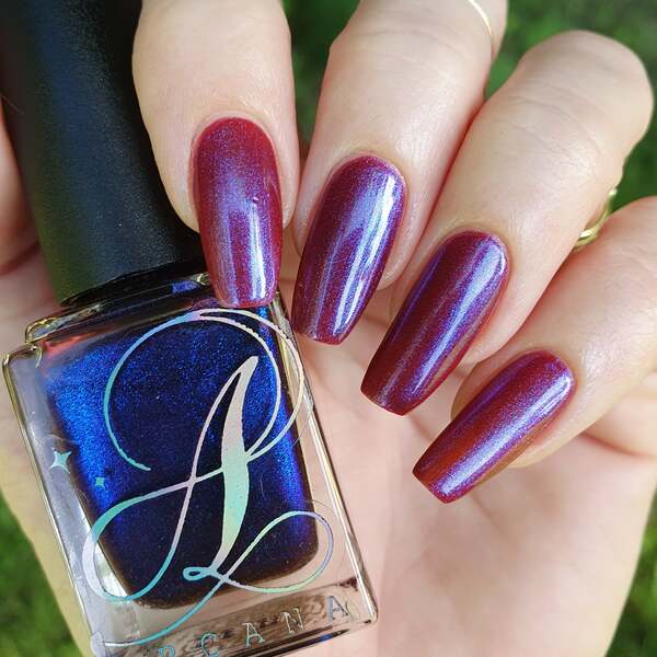 Nail polish swatch / manicure of shade Arcana Lacquer Gift of Rejuvenation