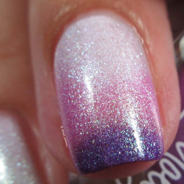 Nail polish swatch / manicure of shade Emily de Molly Ghostly Apparition