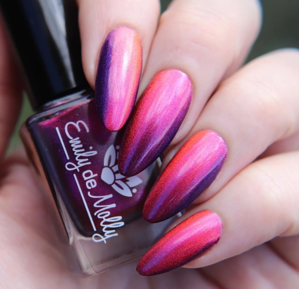 Nail polish swatch / manicure of shade Emily de Molly Sunset Over The Bay