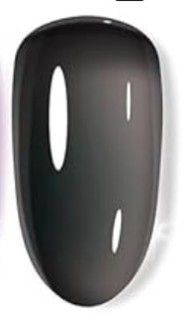 Nail polish swatch / manicure of shade Beetles d822