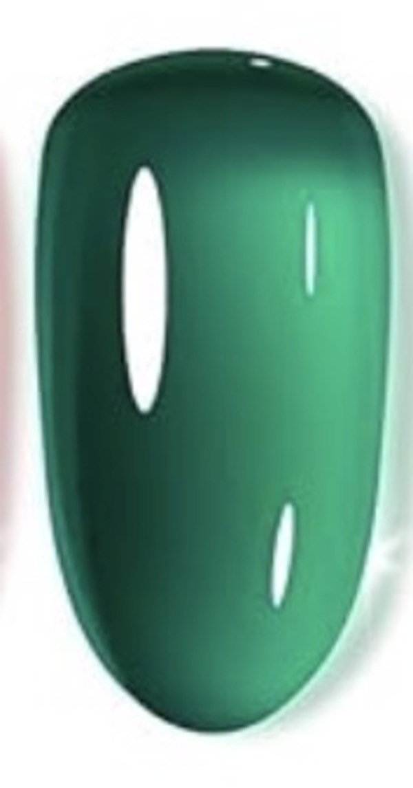 Nail polish swatch / manicure of shade Beetles d819