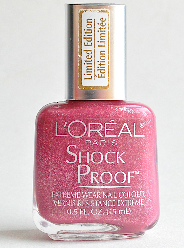 Nail polish swatch / manicure of shade L'Oreal Paris Angelic Iris