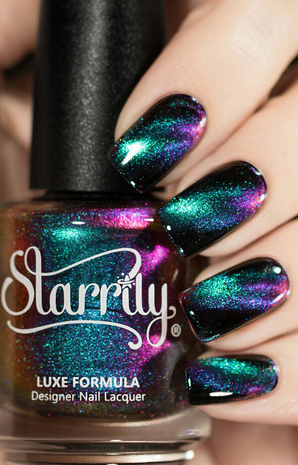 Nail polish swatch / manicure of shade Starrily Hera
