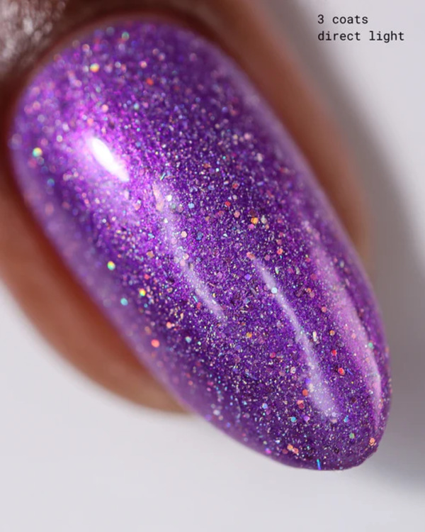 Nail polish swatch / manicure of shade Mooncat Extra Celestial