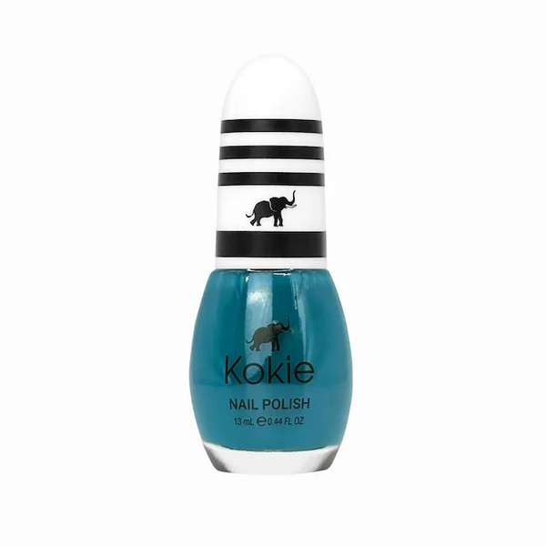 Nail polish swatch / manicure of shade Kokie The teal deal