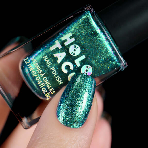 Nail polish swatch / manicure of shade Holo Taco Keep it Evergreen