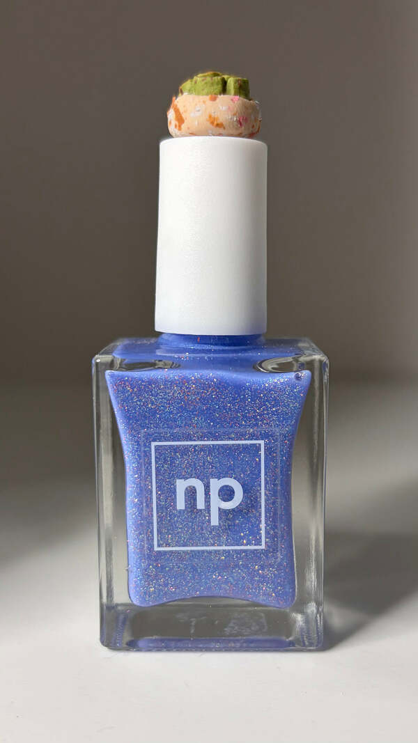 Nail polish swatch / manicure of shade Nail pollies Plant one on me