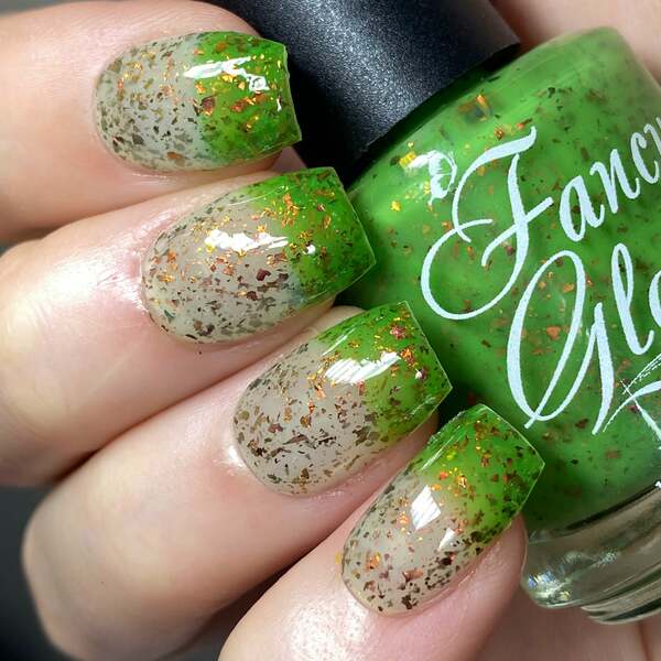 Nail polish swatch / manicure of shade Fancy Gloss Nature Cove