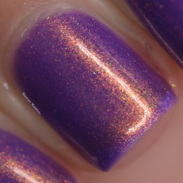 Nail polish swatch / manicure of shade Paint It Pretty Polish Seahorse of Course