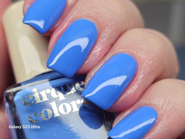Nail polish swatch / manicure of shade Cirque Colors Doomscroll