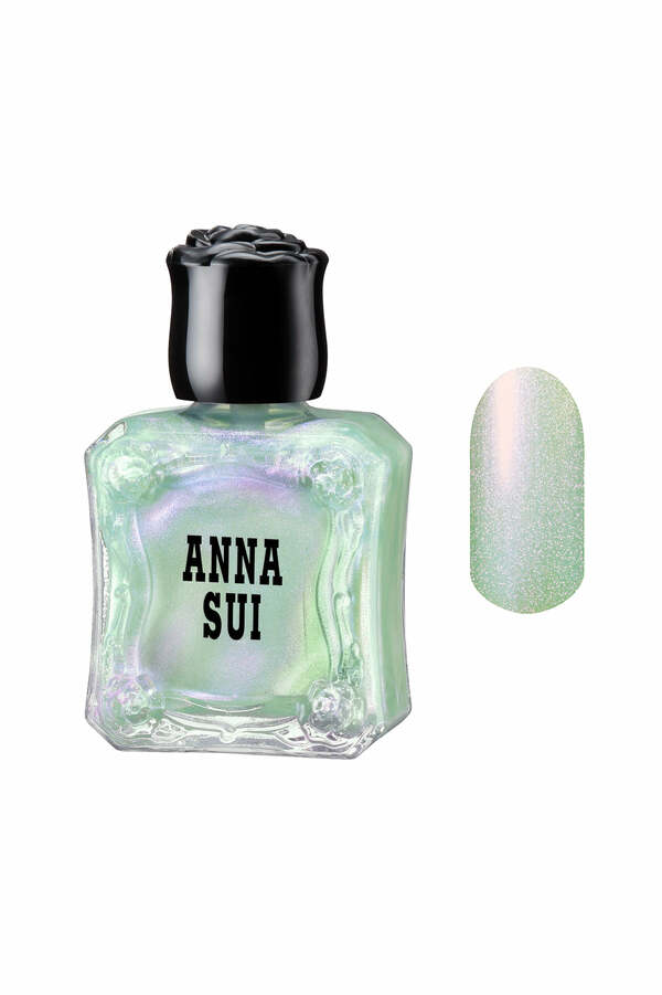 Nail polish swatch / manicure of shade Anna Sui Luminous Twilight