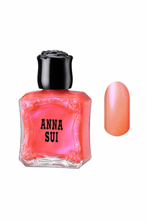 Nail polish swatch / manicure of shade Anna Sui Coral Glow