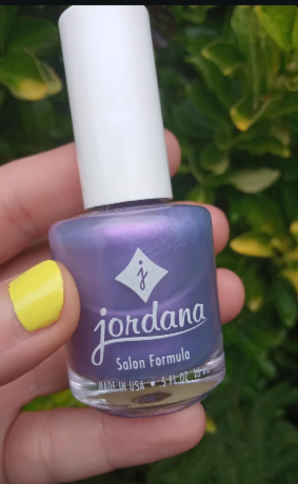 Nail polish swatch / manicure of shade Jordana Purple Punch