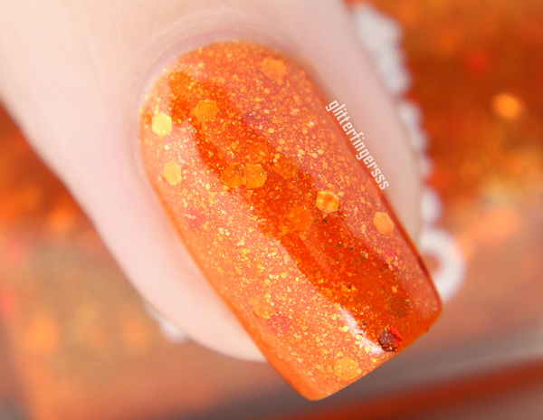 Nail polish swatch / manicure of shade Pretty Serious Bump Dee Bump