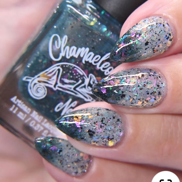 Nail polish swatch / manicure of shade Chamaeleon Nails Glimpse of the Beyond