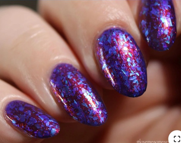 Nail polish swatch / manicure of shade Cuticula Crown of Thorns