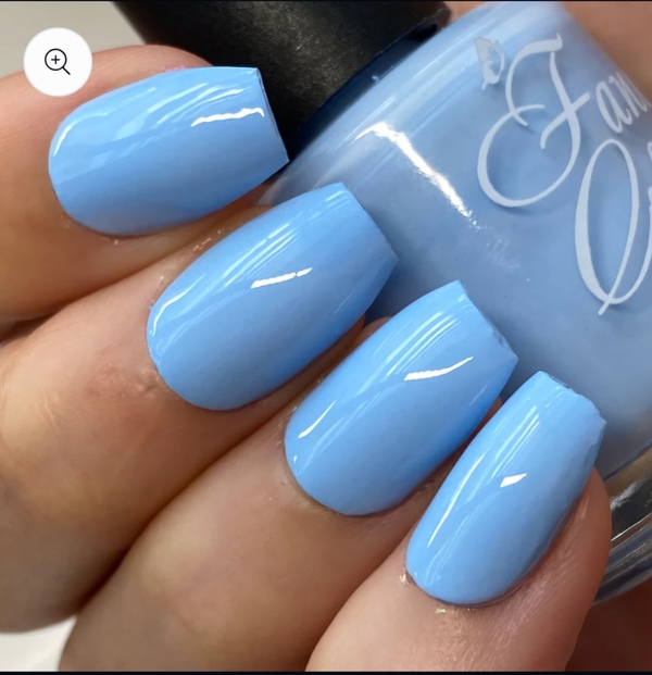 Nail polish swatch / manicure of shade Fancy Gloss Sky Foam
