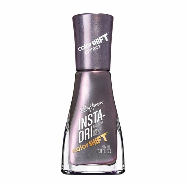 Nail polish swatch / manicure of shade Sally Hansen Catch my shift