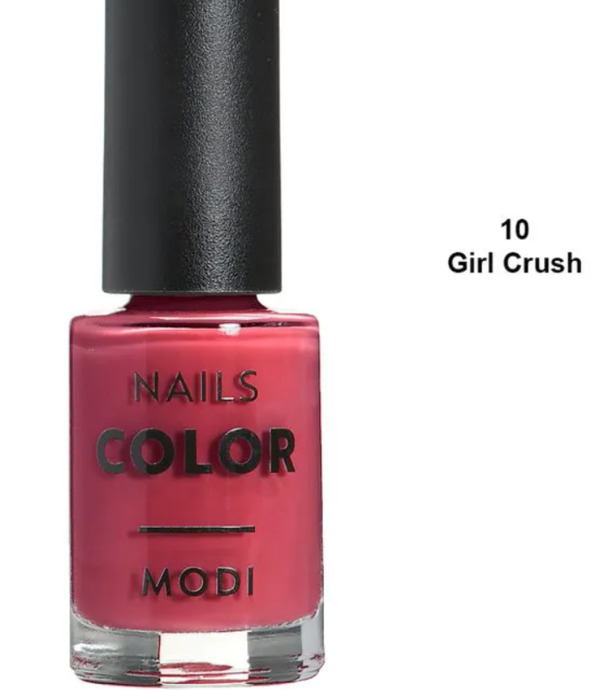 Nail polish swatch / manicure of shade Modi Girl Crush