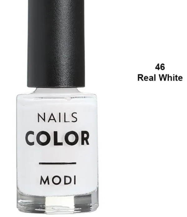 Nail polish swatch / manicure of shade Modi Real White