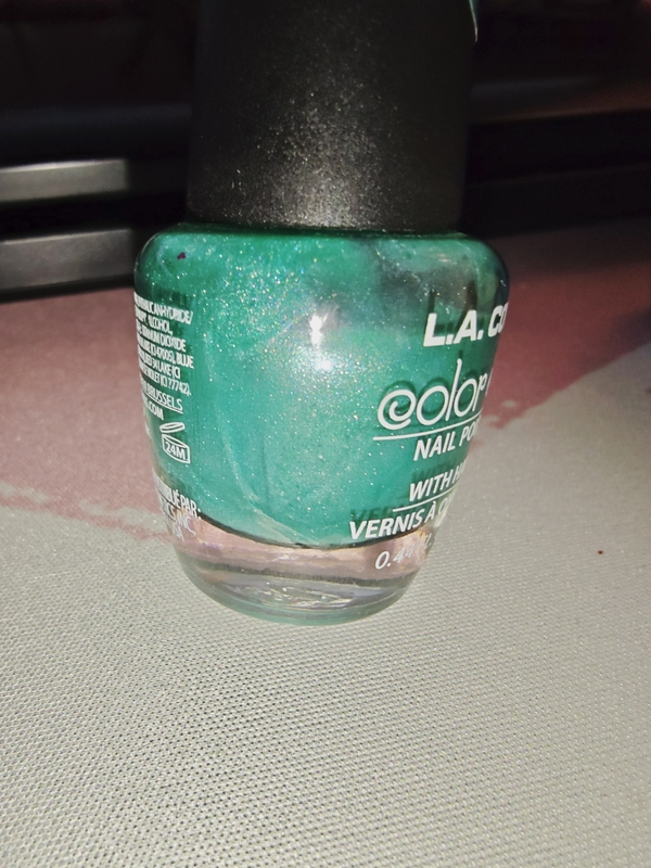 Nail polish swatch / manicure of shade L.A. Colors Color Craze Greek Isles