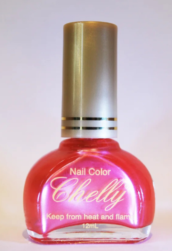 Nail polish swatch / manicure of shade Chelly Peach Blossom