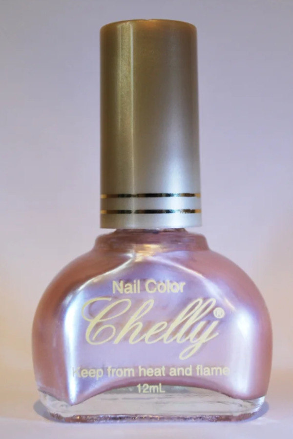 Nail polish swatch / manicure of shade Chelly All Diva