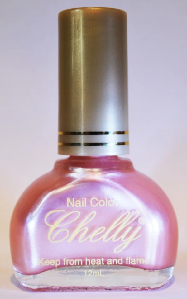 Nail polish swatch / manicure of shade Chelly Soft Touch