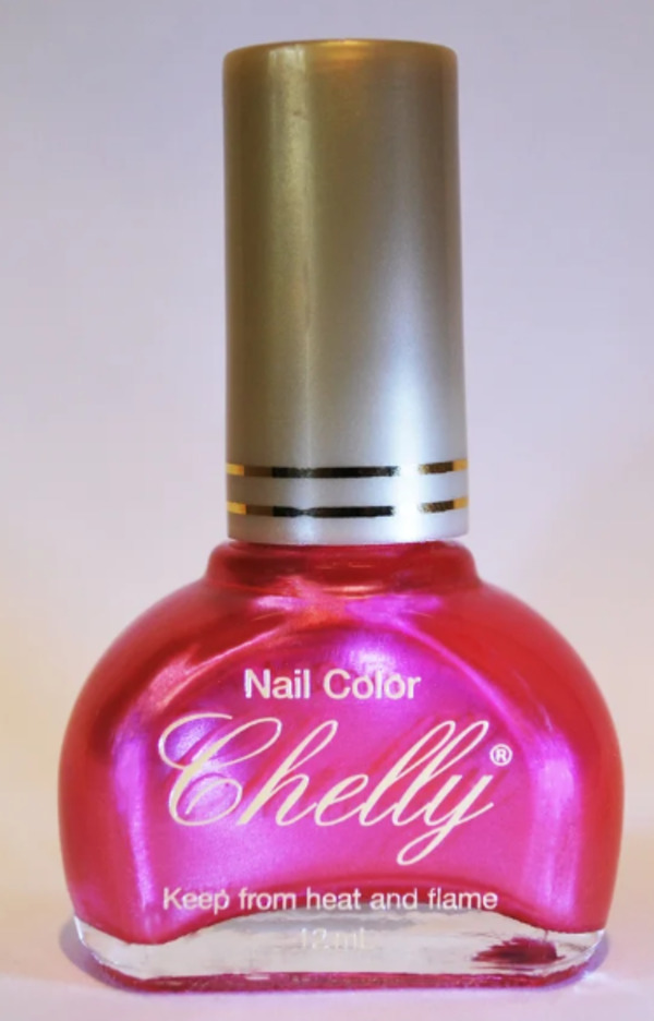 Nail polish swatch / manicure of shade Chelly Shirley Temple