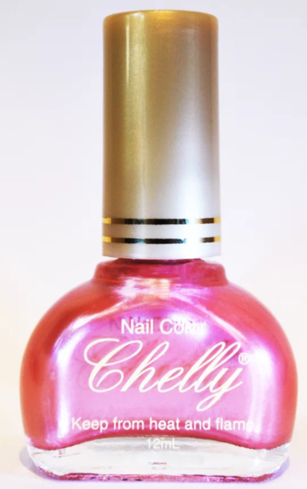 Nail polish swatch / manicure of shade Chelly Palo Rose