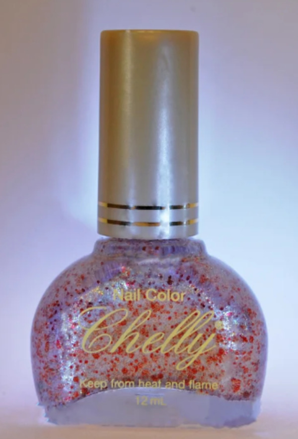Nail polish swatch / manicure of shade Chelly Cherry Sun Burst