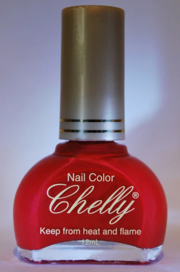 Nail polish swatch / manicure of shade Chelly Bloody Mary