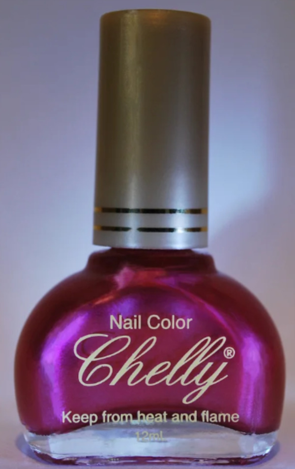 Nail polish swatch / manicure of shade Chelly Strawberry Delight