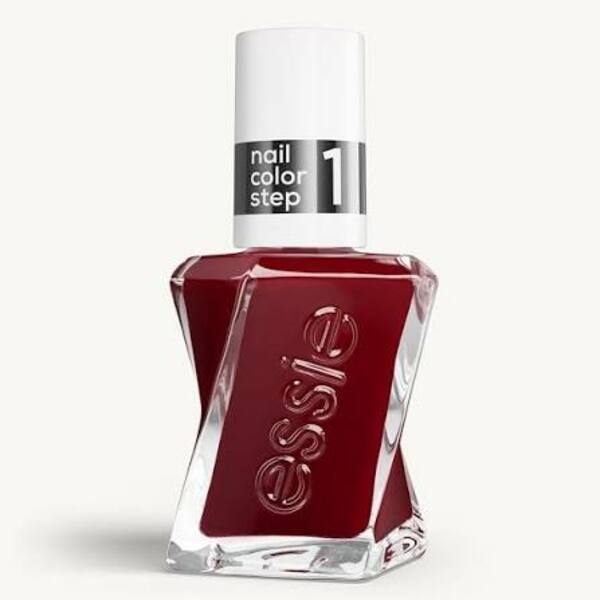 Nail polish swatch / manicure of shade Essie - Gel Couture Spiked with Style