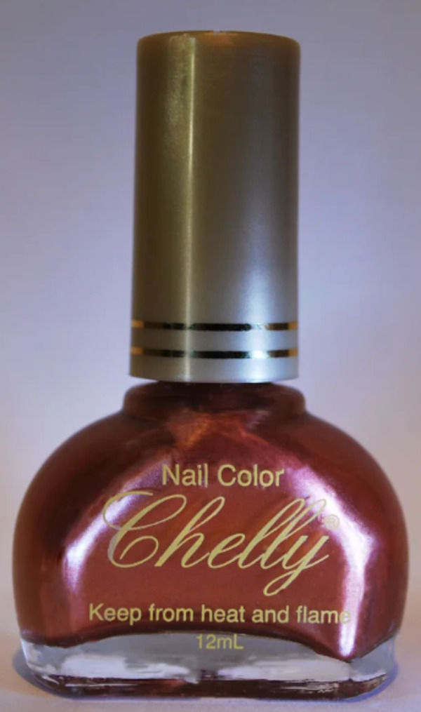 Nail polish swatch / manicure of shade Chelly Mystic Copper