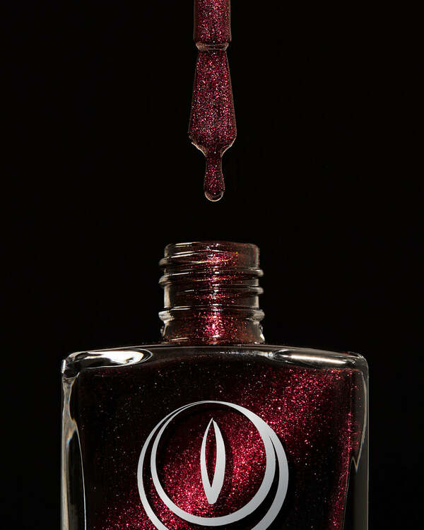 Nail polish swatch / manicure of shade Mooncat Black Widow