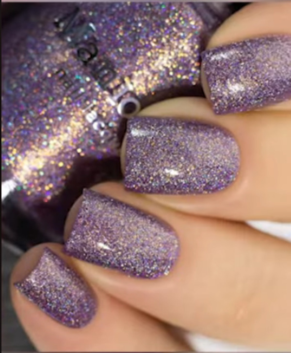 Nail polish swatch / manicure of shade Maniology Wishing Well