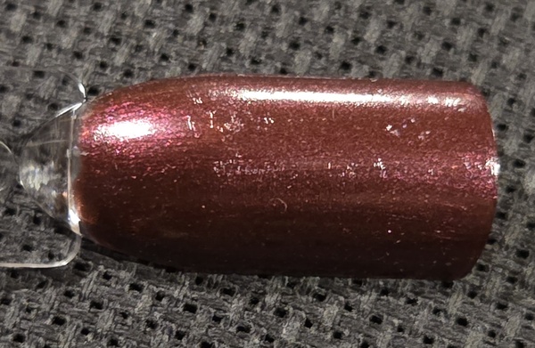 Nail polish swatch / manicure of shade Essie - Expressie Breaking the Bold