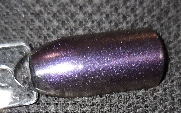 Nail polish swatch / manicure of shade Morovan Purple orange duochrome