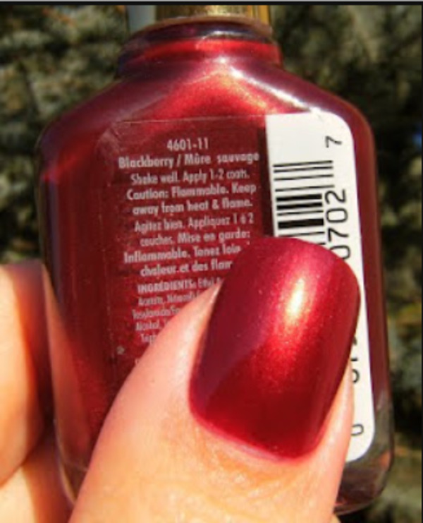 Nail polish swatch / manicure of shade Sally Hansen Blackberry