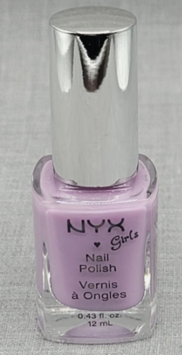 Nail polish swatch / manicure of shade NYX Girls Playground