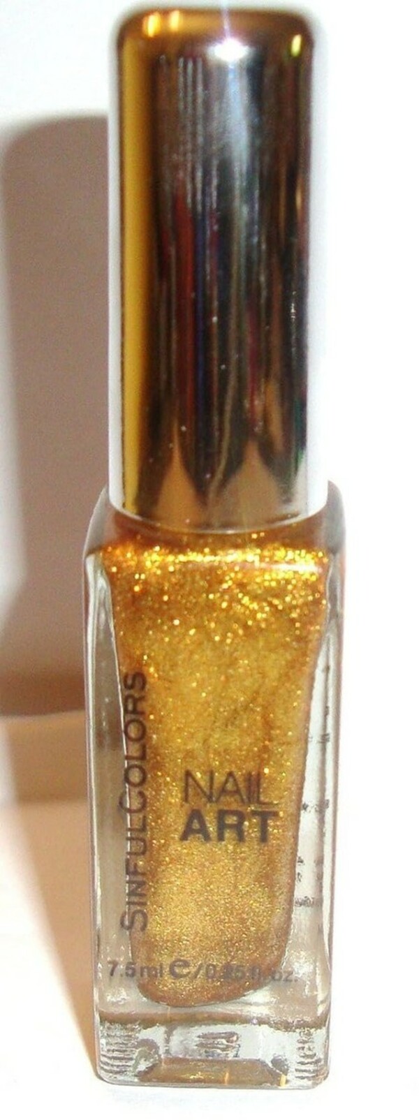 Nail polish swatch / manicure of shade Sinful Colors Flower Girl