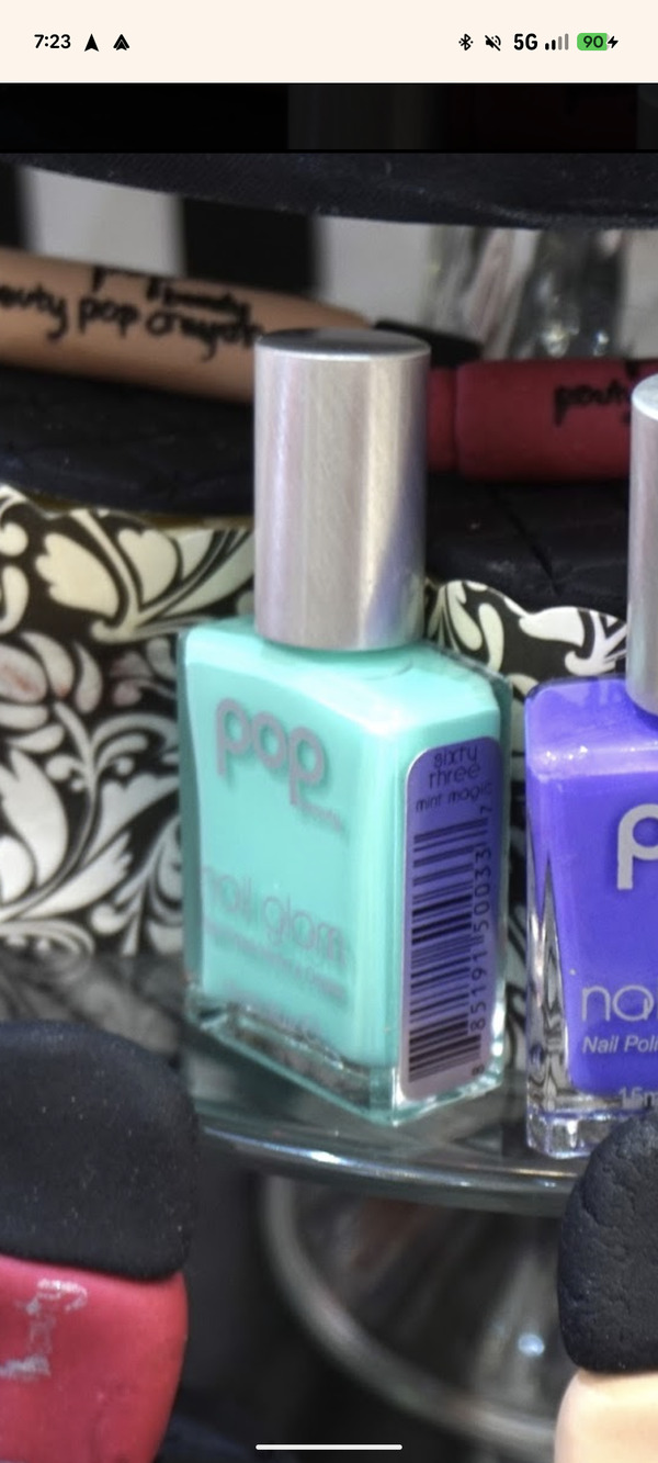Nail polish swatch / manicure of shade Pop beauty Mint Magic
