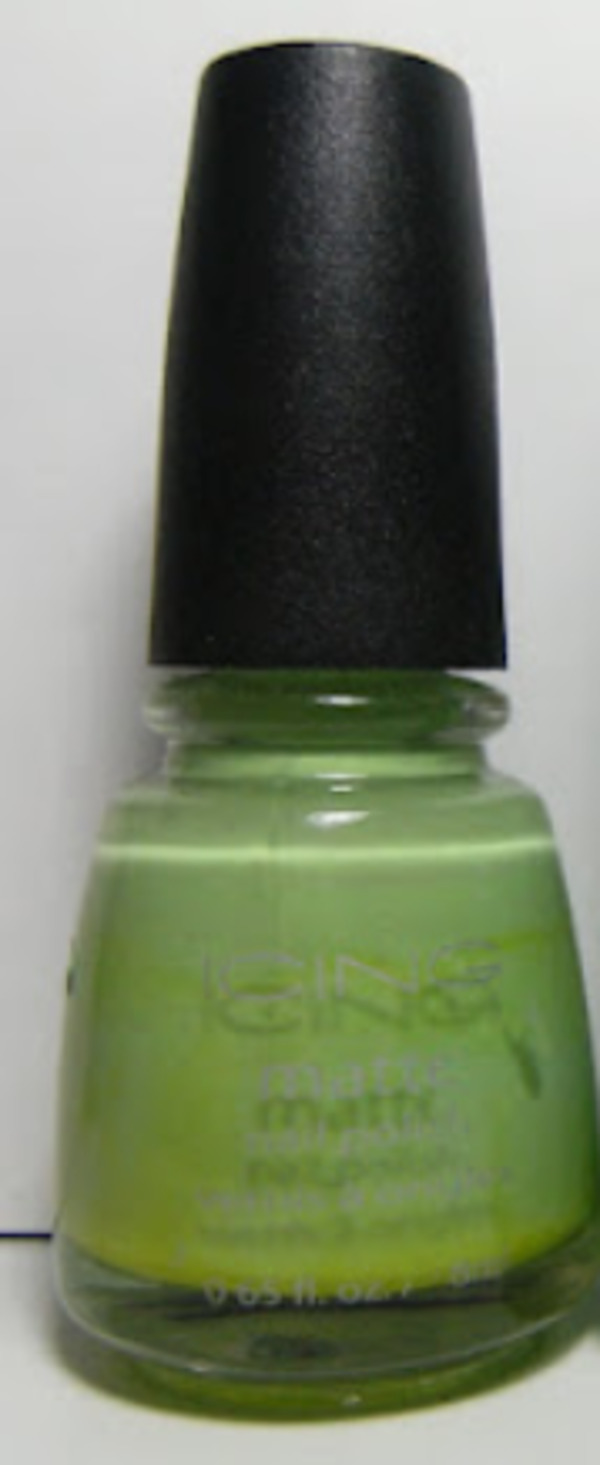 Nail polish swatch / manicure of shade Icing Bamboozled