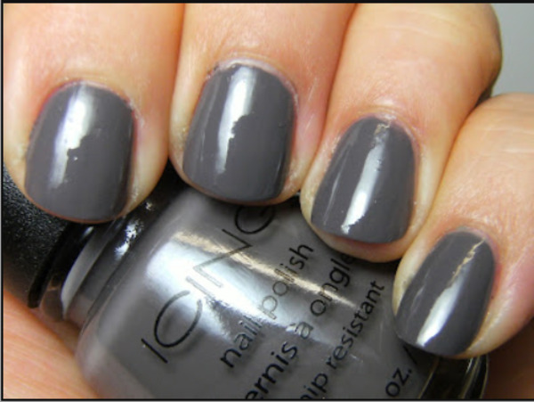 Nail polish swatch / manicure of shade Icing Swept Away